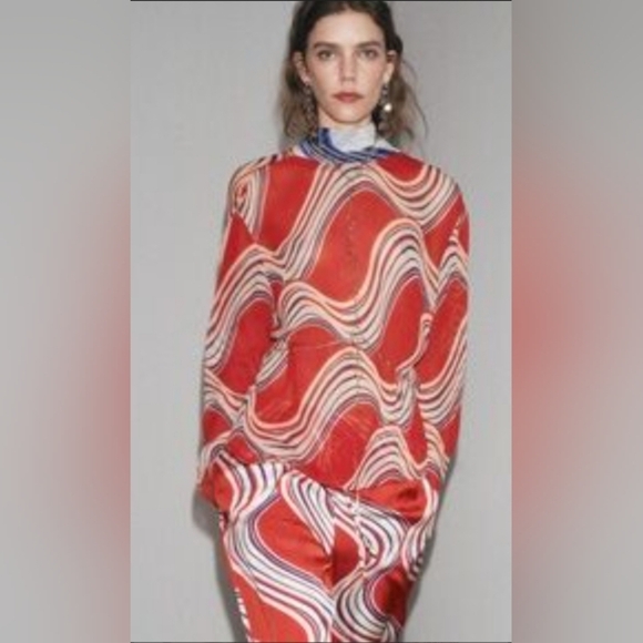 Zara Red and Blue Patterned Blouse - Picture 7 of 8